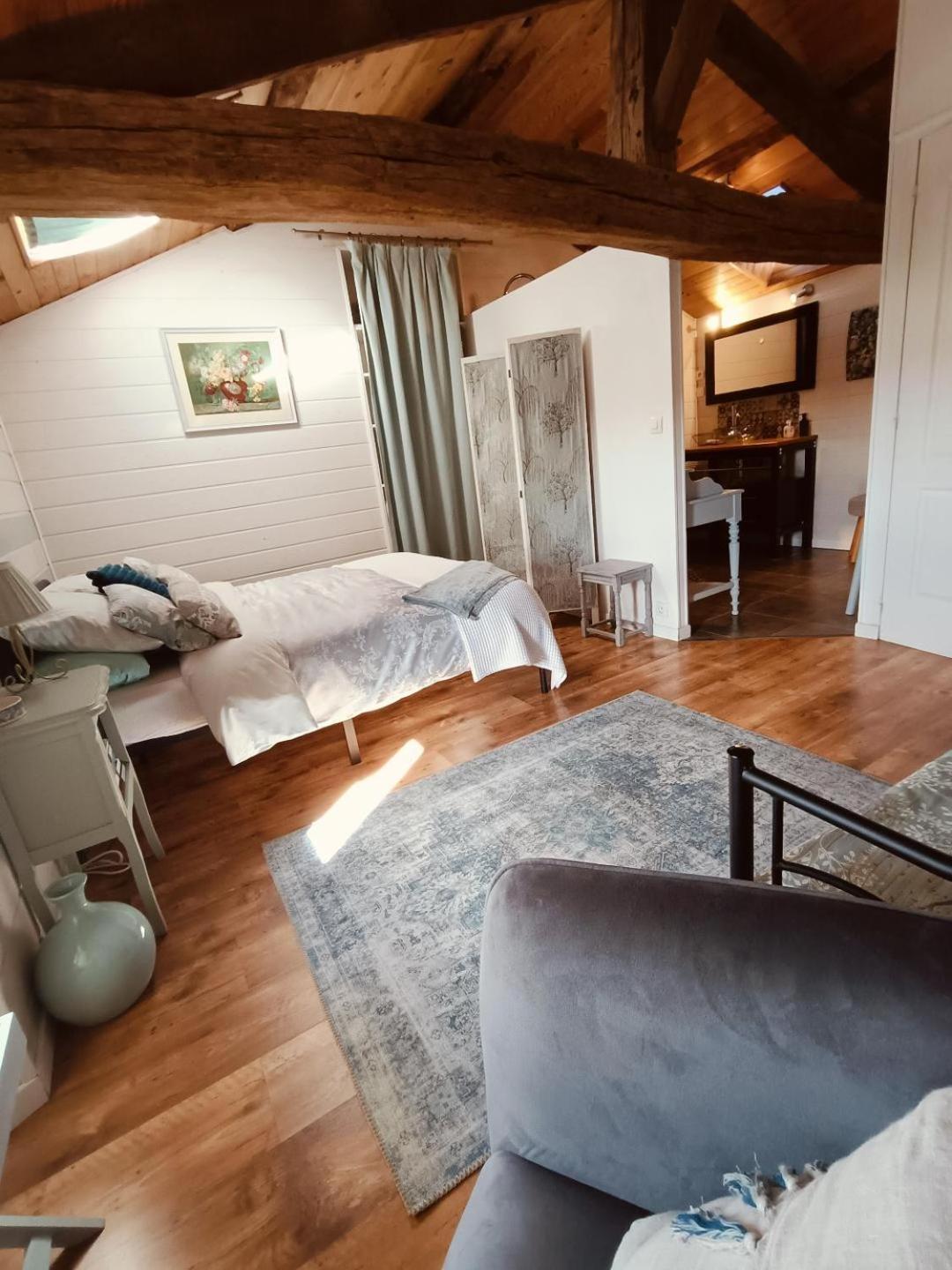 'Quelle Belle Vue' Chambre D'Hote Конфолан Екстер'єр фото